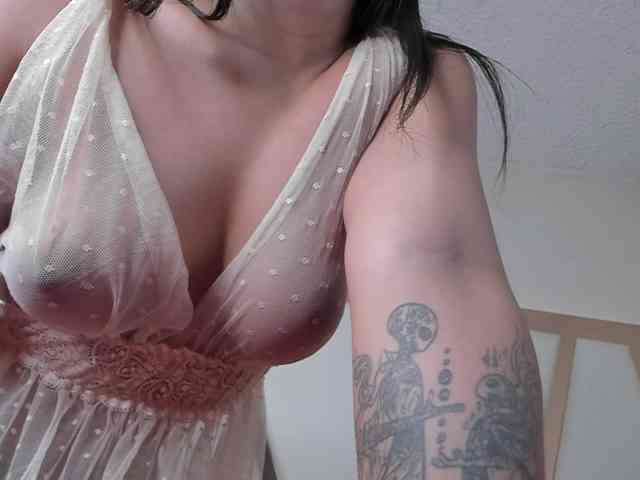 PaulinaBelush webcam