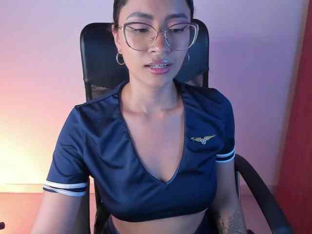 PaulinaBelush webcam