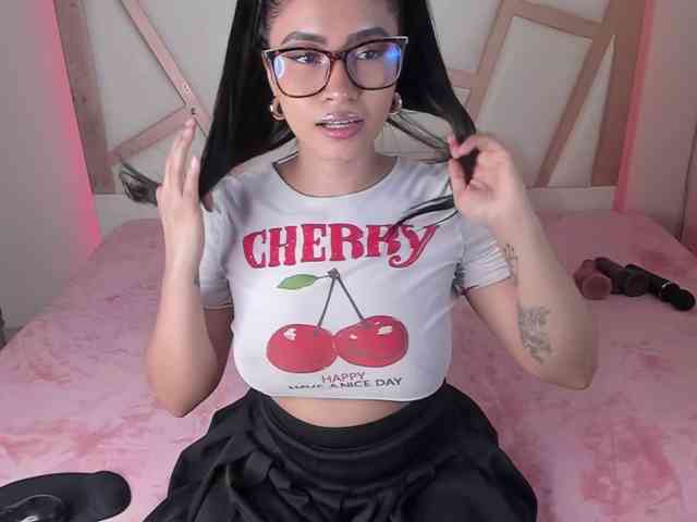 PaulinaBelush webcam