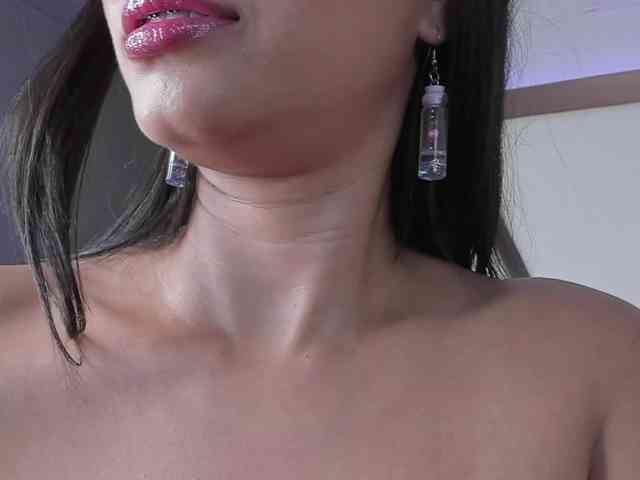 PaulinaBelush webcam