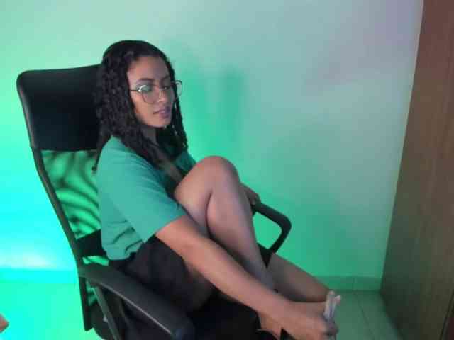 PaulinaBelush webcam