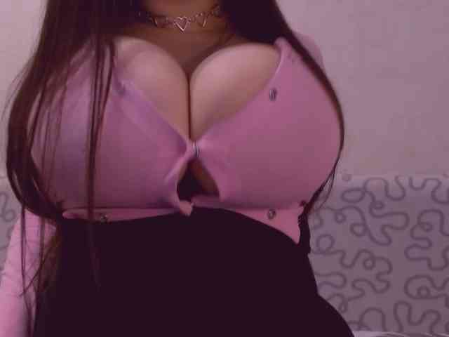 Model: Spaceboobs