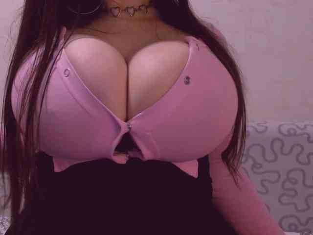 Model: Spaceboobs