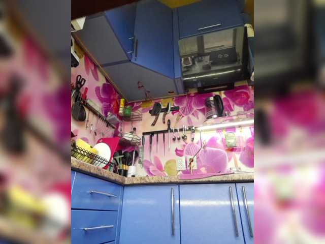 MS-86's BongaCams show and profile