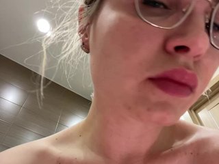 -x777x- Porn Show