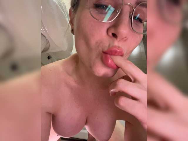-x777x- live webcam show