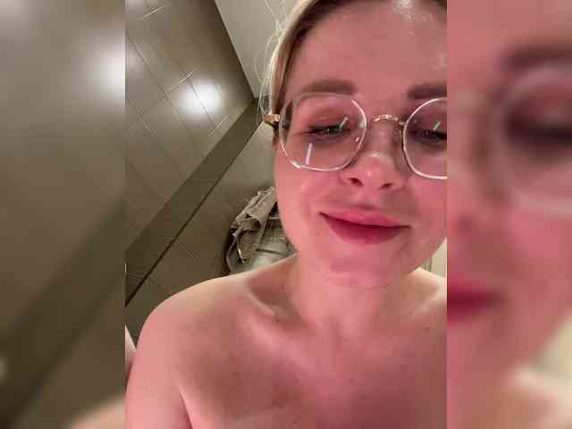 -x777x- webcam