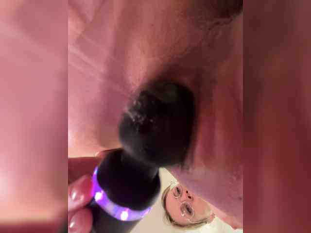 -x777x- webcam