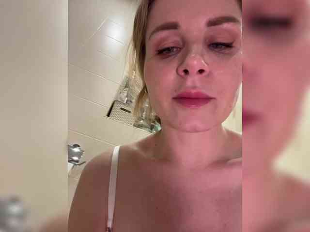 -x777x- webcam