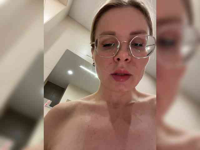 -x777x- webcam