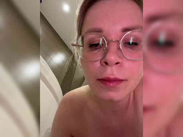 -x777x- webcam