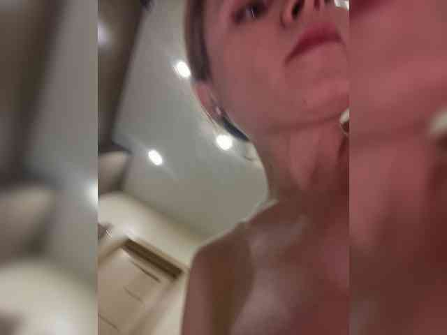 -x777x- webcam