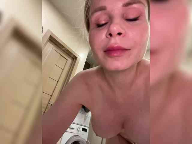 -x777x- webcam