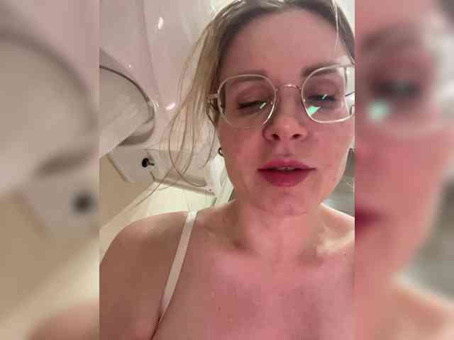 -x777x- Sex Cam Show