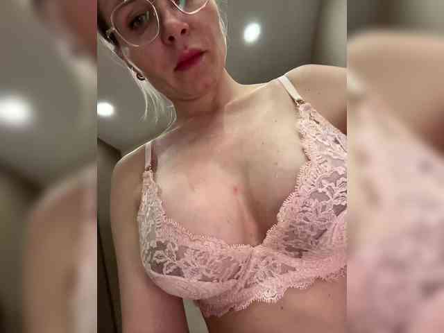 -x777x- webcam