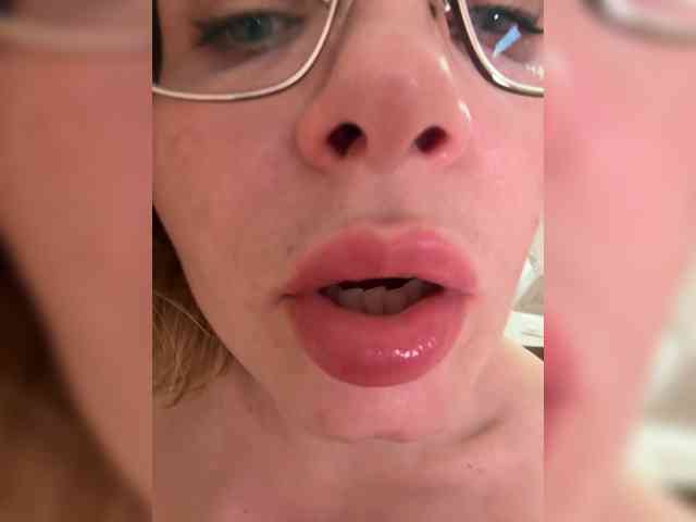 -x777x- webcam