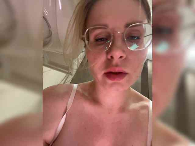 -x777x- Sex Cam Show