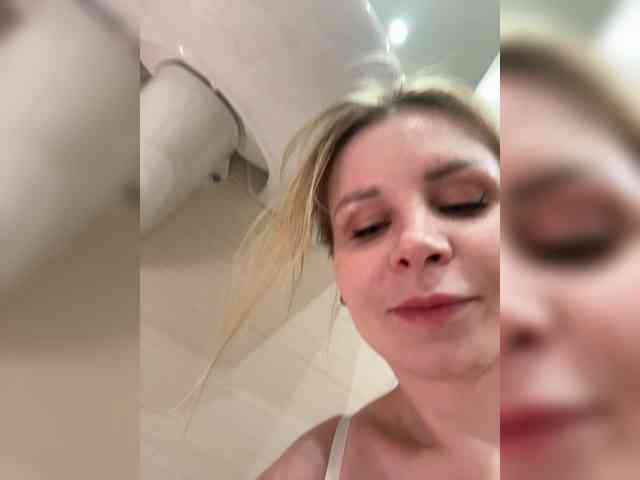 -x777x- webcam