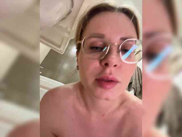 -x777x- webcam