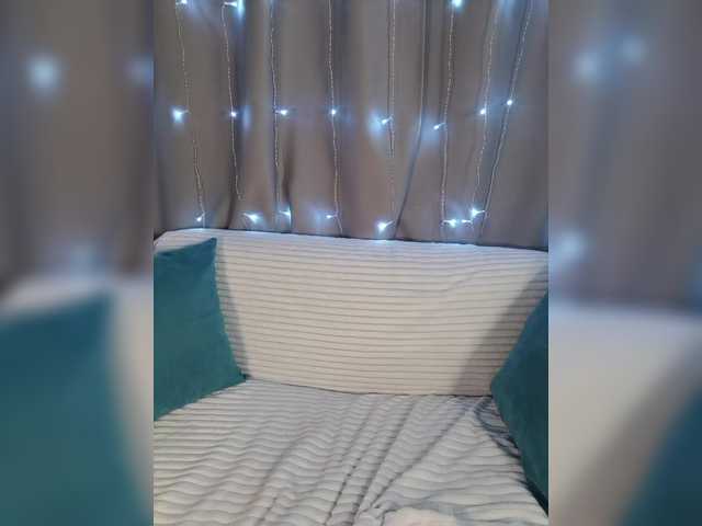 Ksenia7723's BongaCams show and profile