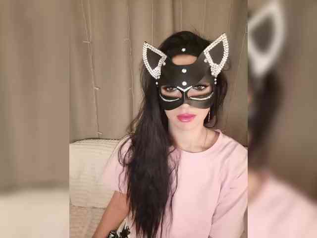 Model: _Kisskiss_