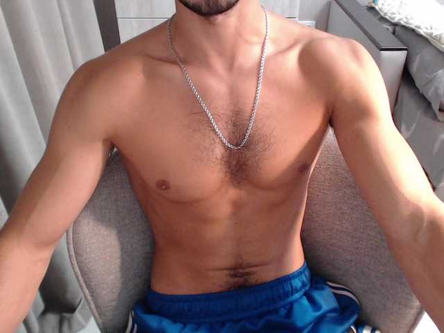 Mandarin4ks — live male cam