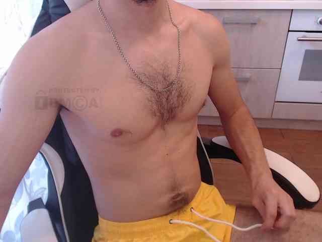 Mandarin4ks Live Webcam on BongaCams