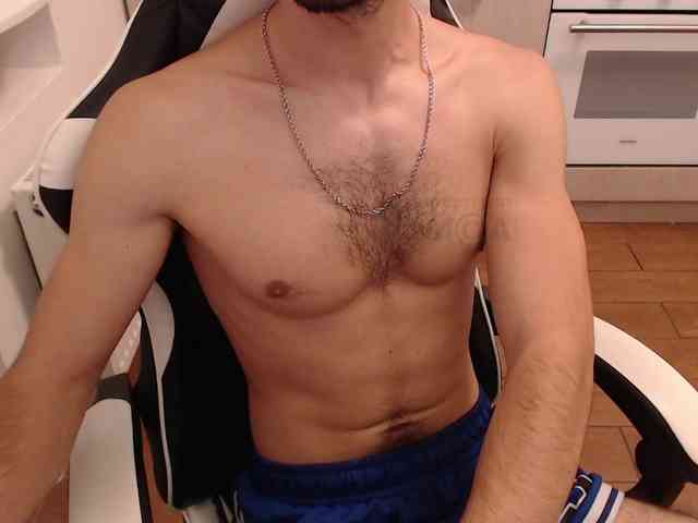 Mandarin4ks Live Webcam on BongaCams