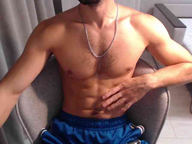Mandarin4ks Live Webcam on BongaCams