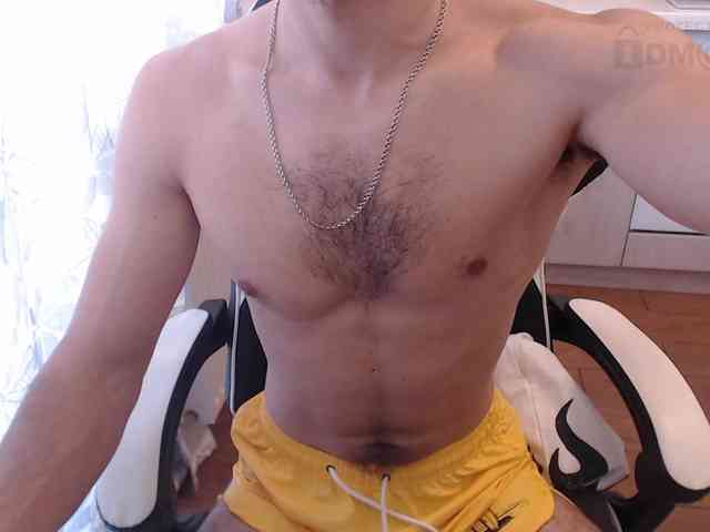 Mandarin4ks Live Webcam on BongaCams