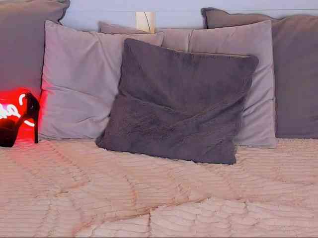 LillianShineX webcam