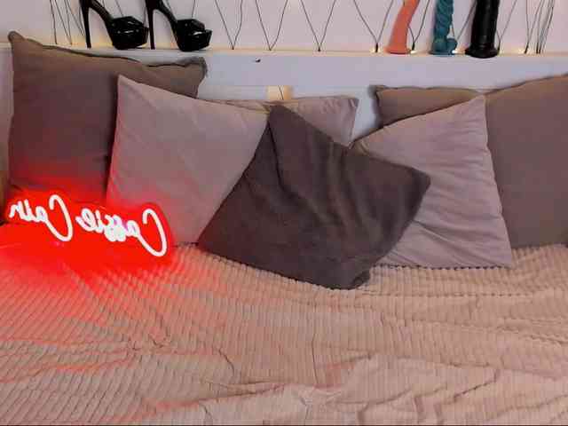 LillianShineX webcam
