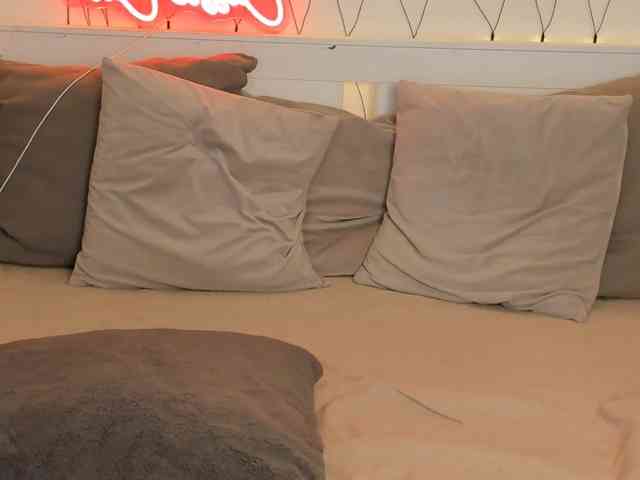 LillianShineX webcam