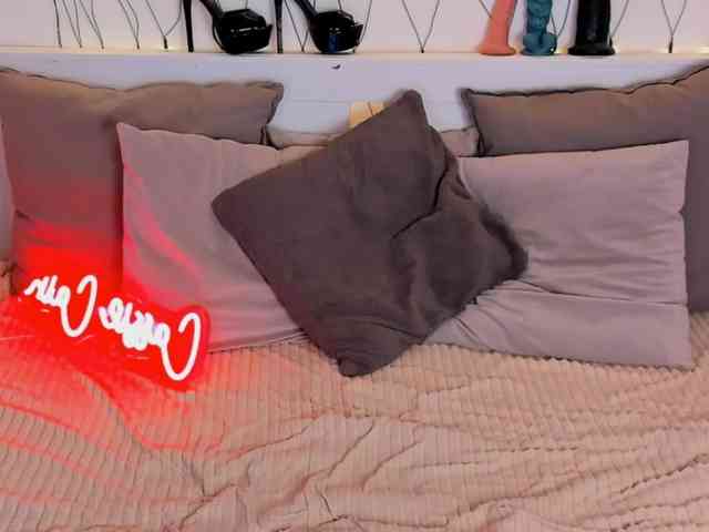 LillianShineX webcam