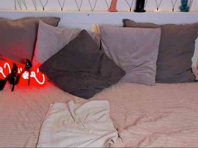 LillianShineX webcam
