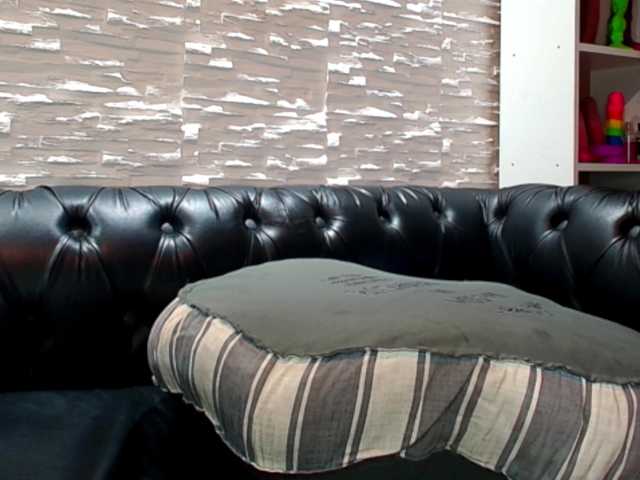 CreampiEnacia live webcam show