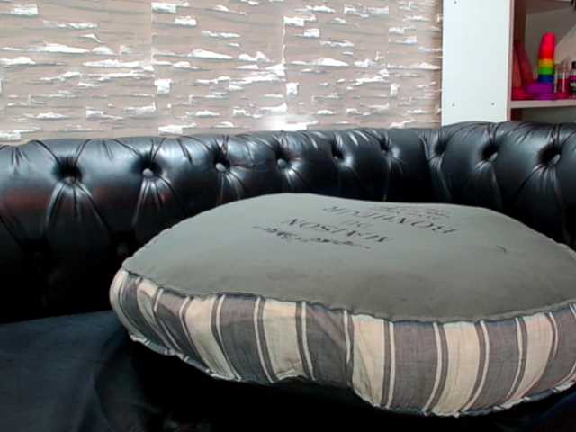 AmelieandRoss live cam on BongaCams