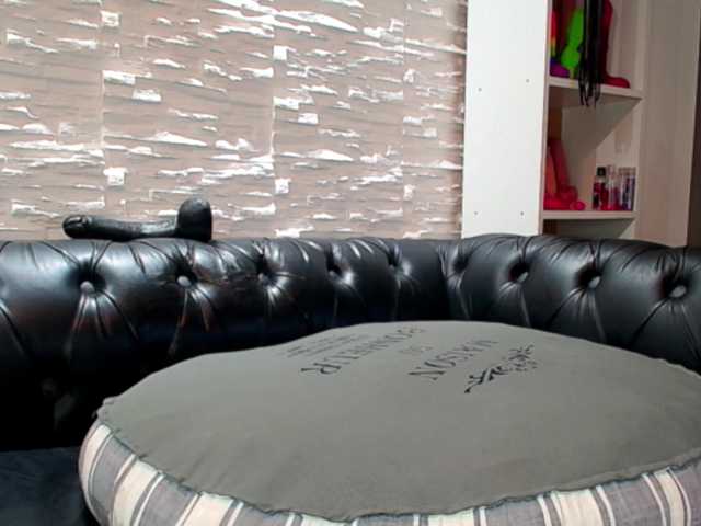 CreampiEnacia live cam preview
