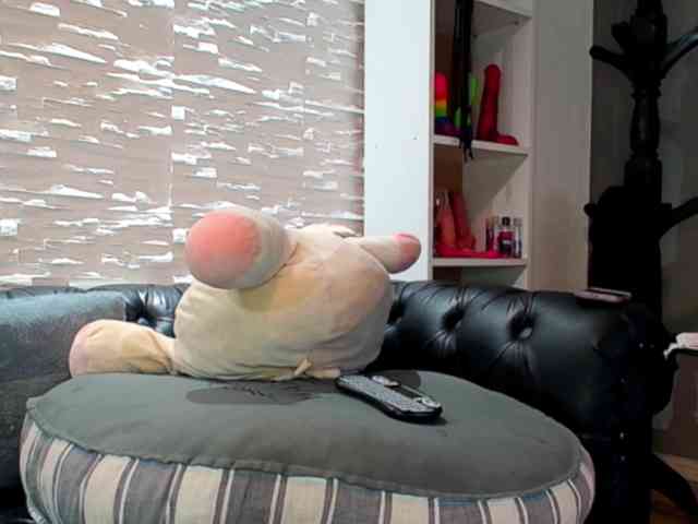CreampiEnacia webcam