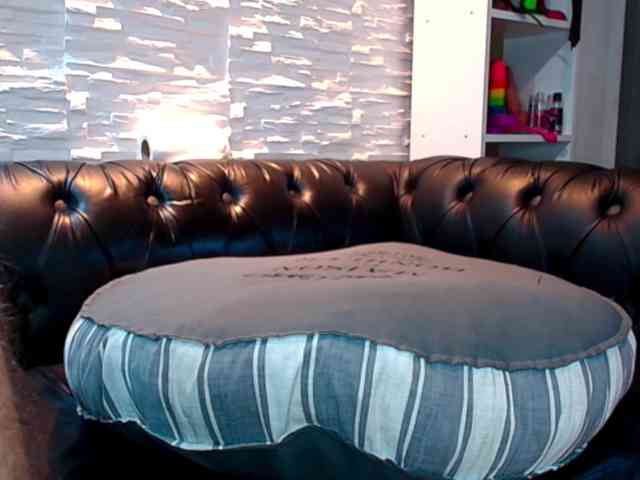CreampiEnacia webcam