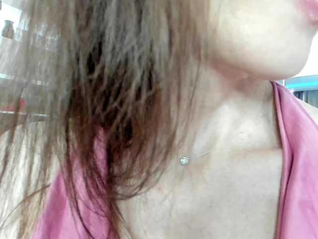 firstMaja's BongaCams show and profile