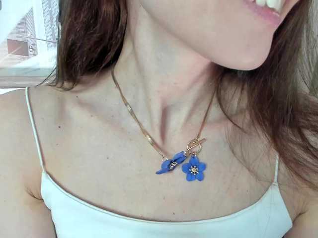 firstMaja's BongaCams show and profile