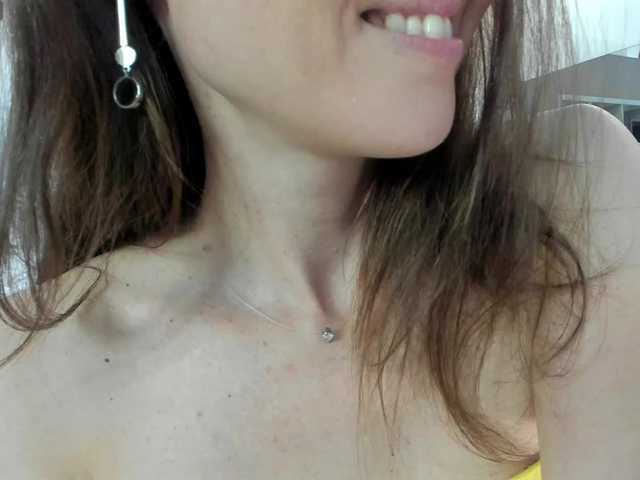 firstMaja live webcam show