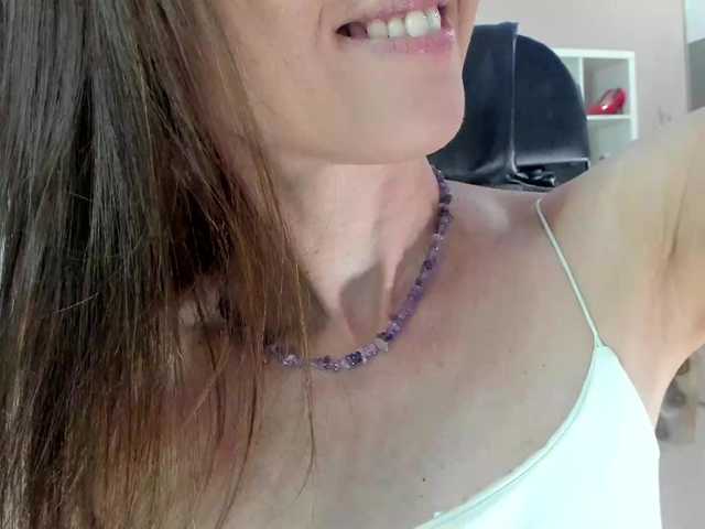 firstMaja live webcam show