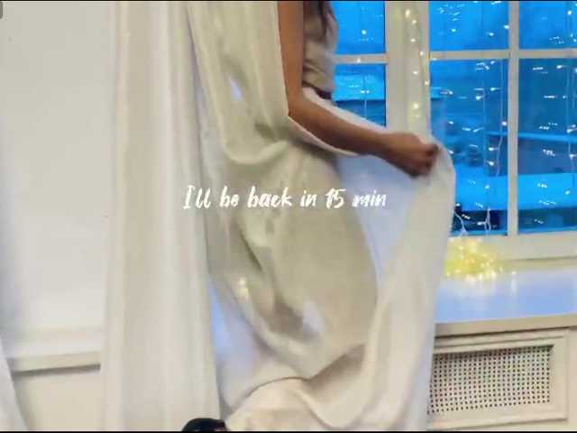 firstmaja live cam preview