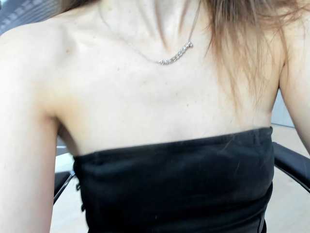 firstMaja, en directo ahora en BongaCams