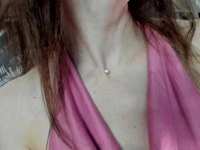 firstMaja's BongaCams show and profile