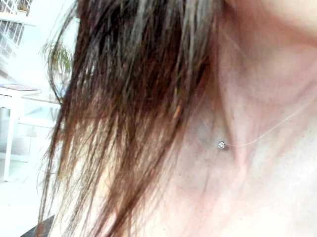 firstMaja's BongaCams show and profile