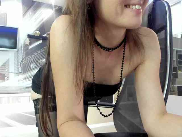 firstMaja Sex Cam Show