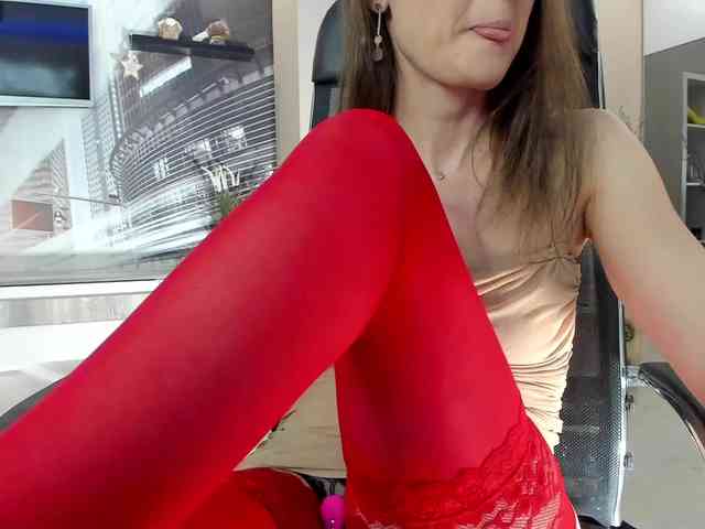firstMaja Sex Cam Show